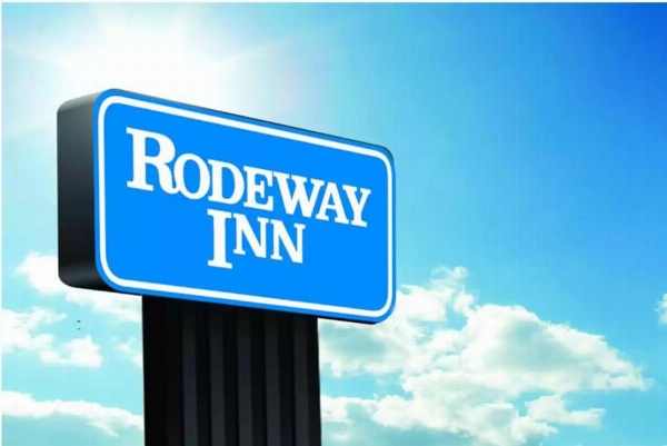 Rodeway Inn image 3